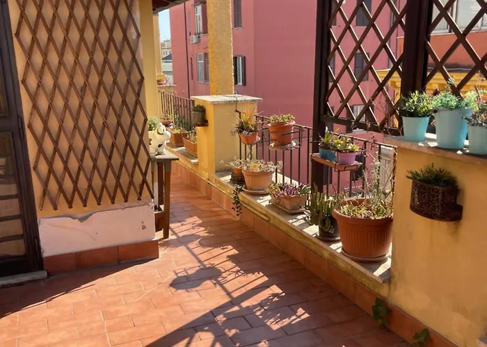 Laura'S Brother - Private Terrace Near Metro A Apartment